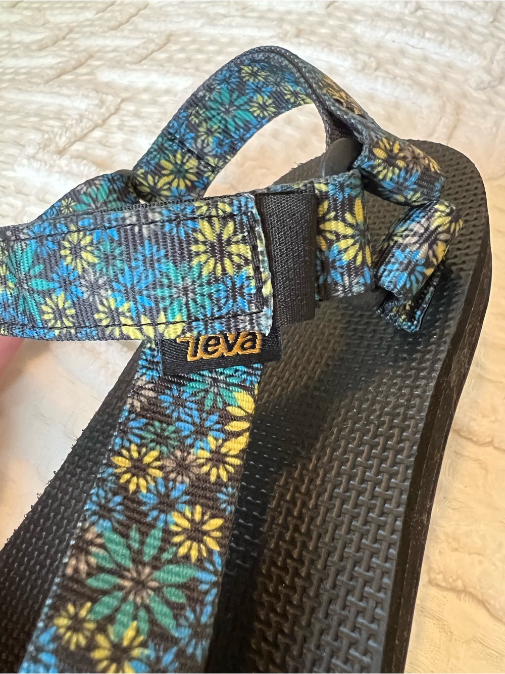 Teva Black Sandals with Blue and Yellow Floral Straps—Women’s Size 8–Water Shoes - Picture 3 of 5